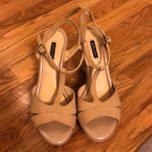 Nude wedges